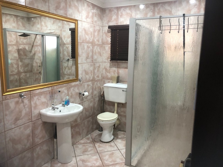 5 Bedroom Property for Sale in Vaalpark Free State